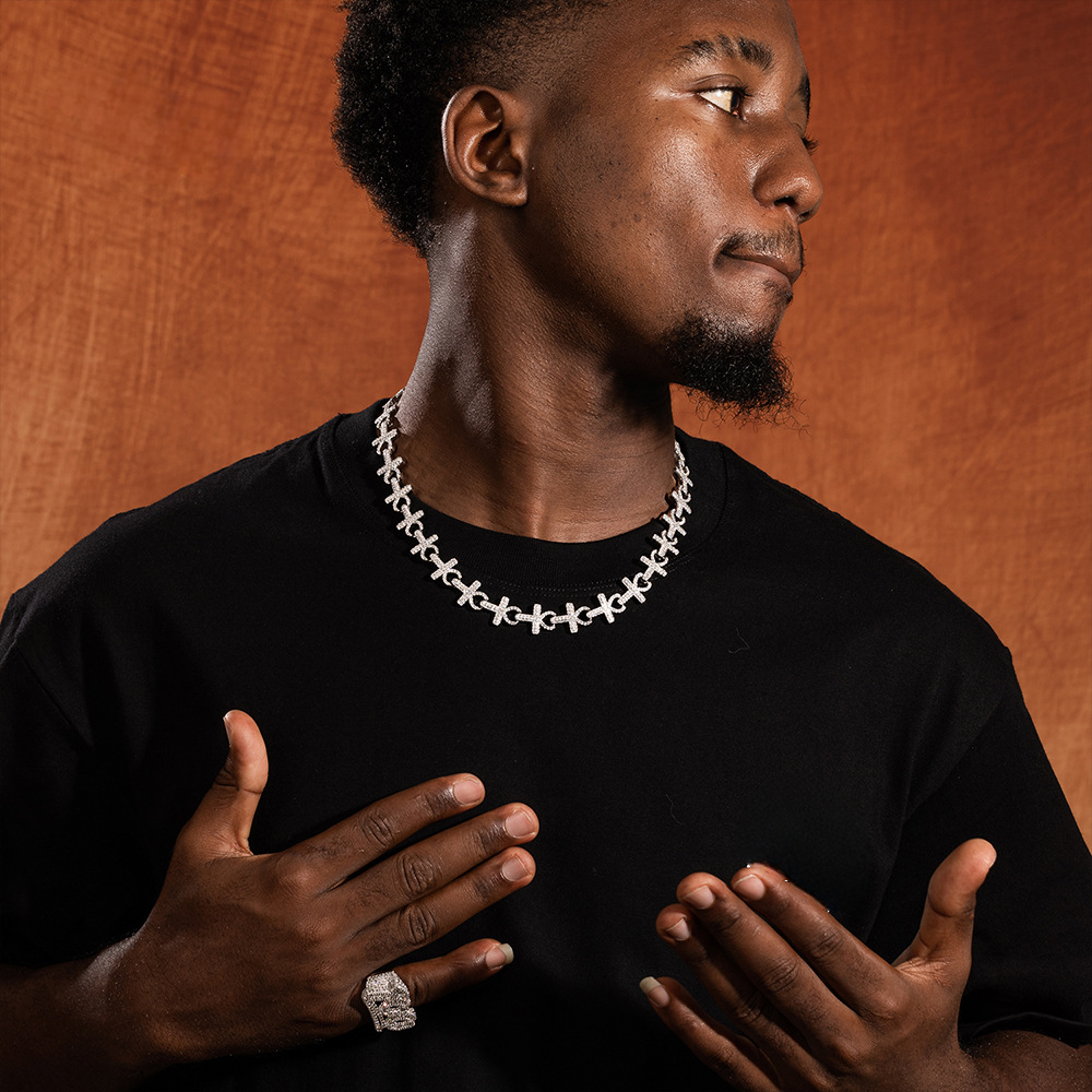 15mm Anhe Cross Necklace