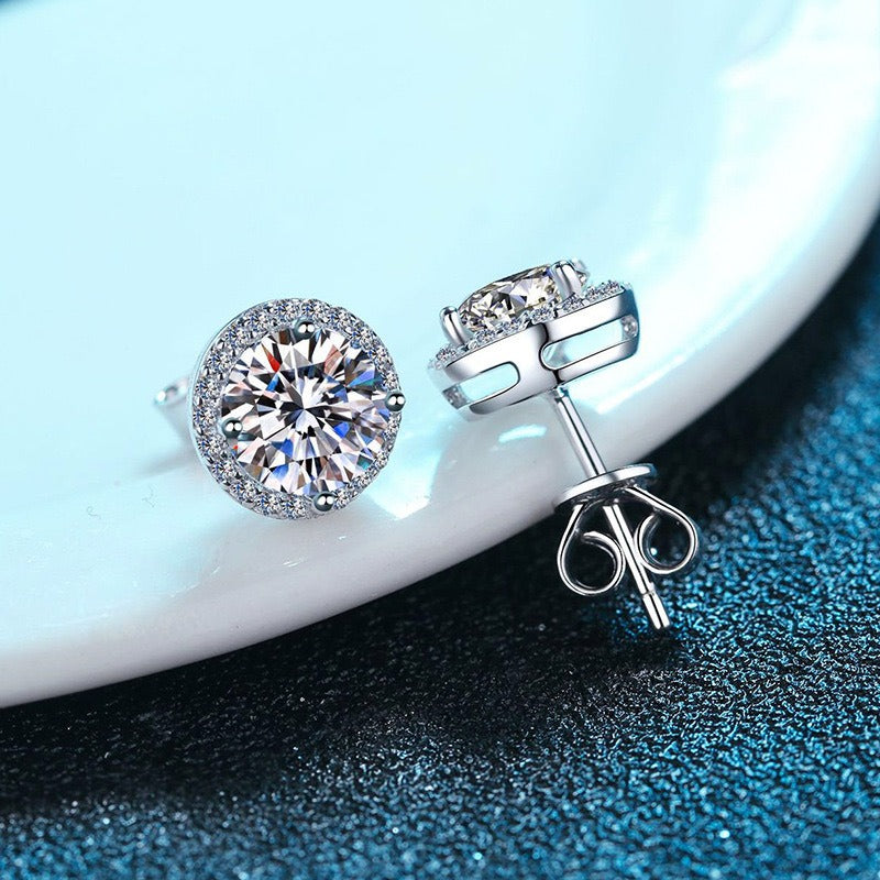Women Certified VVS1 Moissanite Halo Earrings