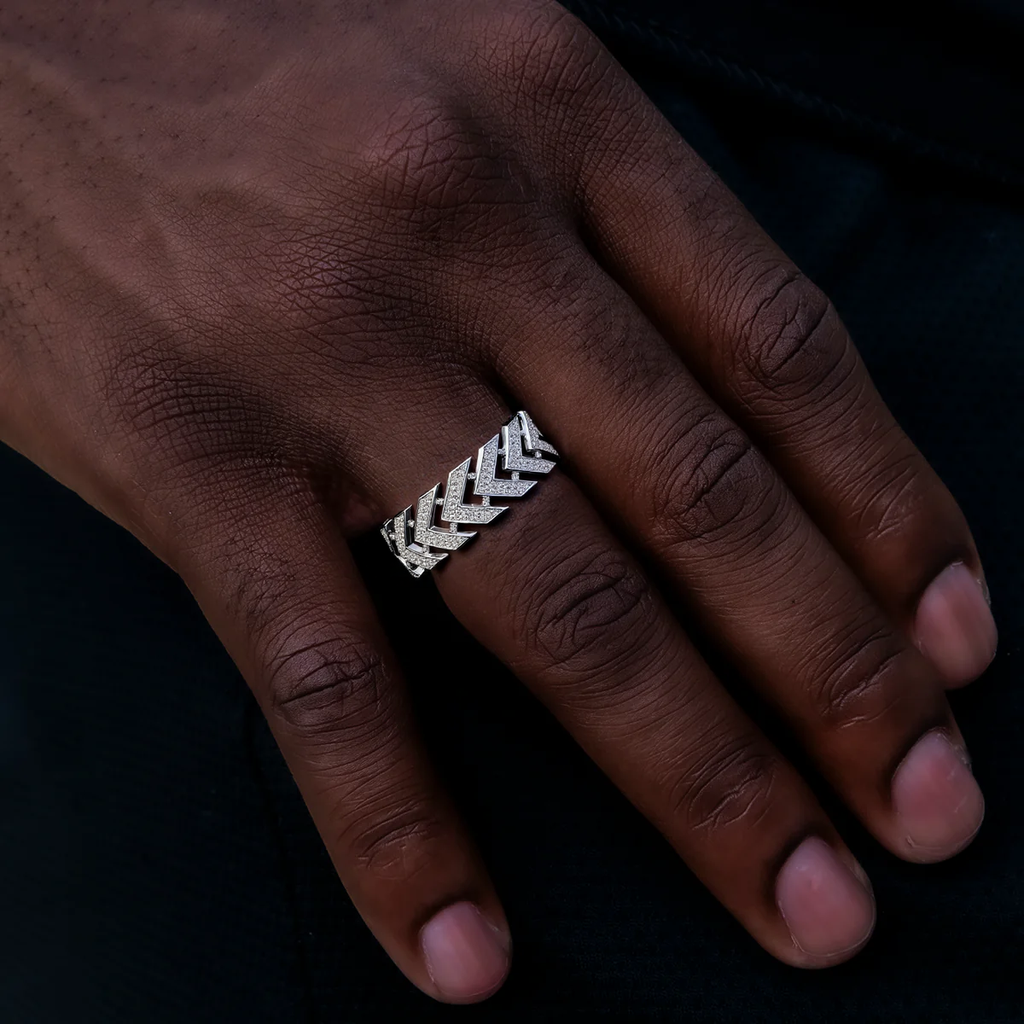 Vintage V-Shaped Arrow Diamond Hip-Hop Ring