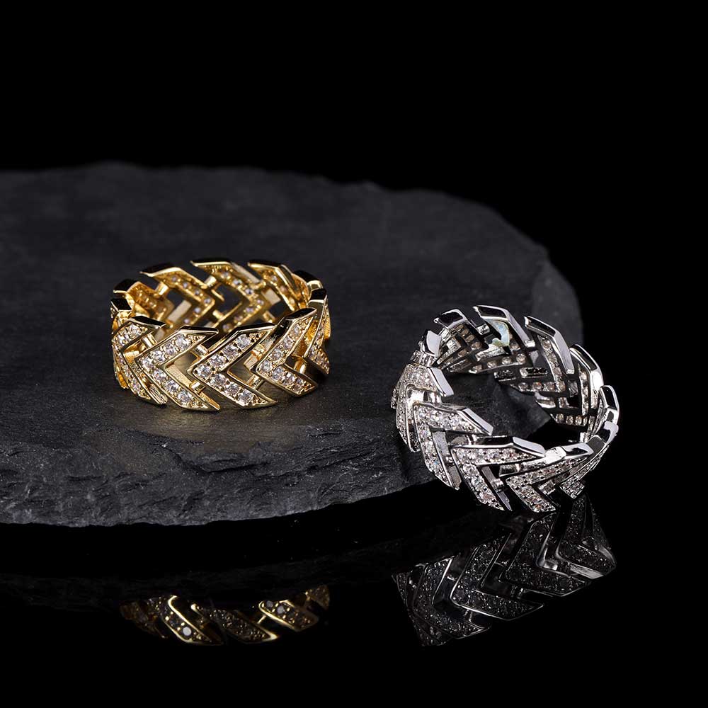 Vintage V-Shaped Arrow Diamond Hip-Hop Ring